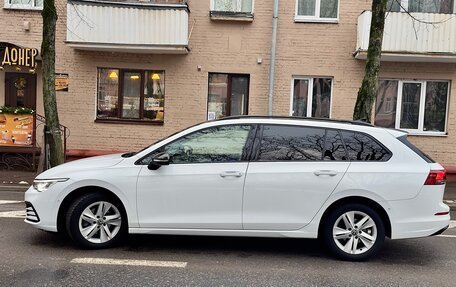 Volkswagen Golf VIII, 2022 год, 1 850 000 рублей, 9 фотография