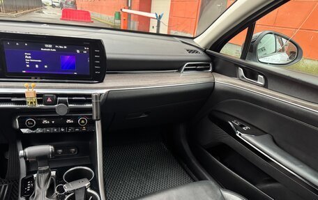 KIA K5, 2022 год, 2 300 000 рублей, 9 фотография