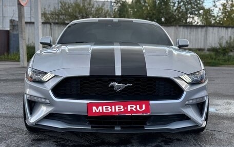 Ford Mustang VI рестайлинг, 2019 год, 2 600 000 рублей, 1 фотография
