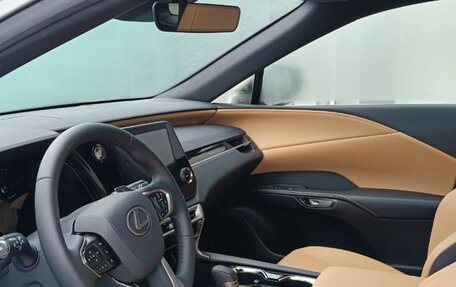 Lexus RX IV рестайлинг, 2025 год, 8 400 000 рублей, 7 фотография