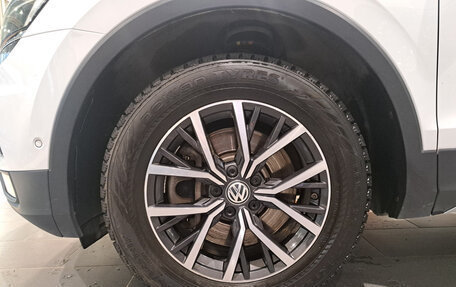 Volkswagen Tiguan II, 2019 год, 2 729 000 рублей, 18 фотография