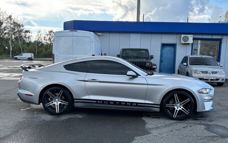 Ford Mustang VI рестайлинг, 2019 год, 2 600 000 рублей, 3 фотография