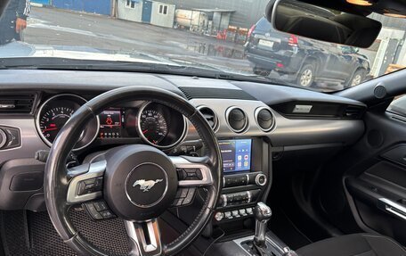 Ford Mustang VI рестайлинг, 2019 год, 2 600 000 рублей, 13 фотография