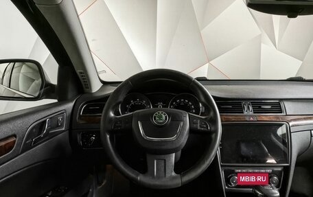 Skoda Superb III рестайлинг, 2011 год, 595 150 рублей, 15 фотография