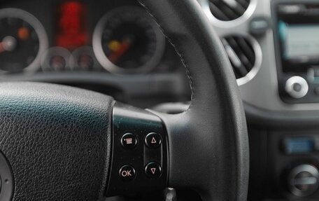 Volkswagen Tiguan I, 2009 год, 860 000 рублей, 16 фотография