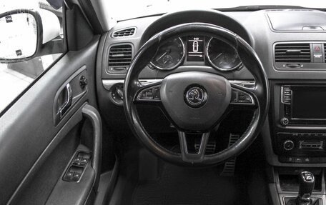 Skoda Yeti I рестайлинг, 2015 год, 1 359 900 рублей, 8 фотография