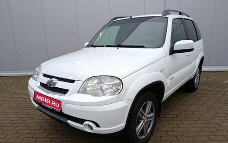 Chevrolet Niva I рестайлинг, 2016 год, 610 000 рублей, 1 фотография