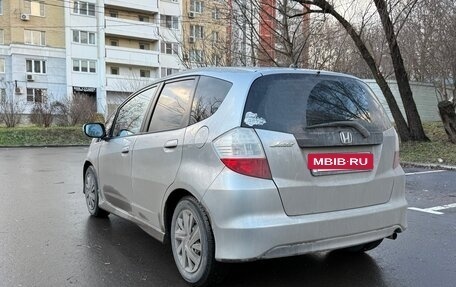 Honda Jazz II рестайлинг, 2009 год, 630 000 рублей, 3 фотография