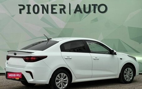 KIA Rio IV, 2017 год, 1 097 000 рублей, 5 фотография