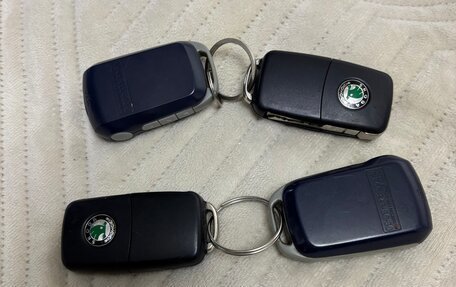 Skoda Superb III рестайлинг, 2011 год, 950 000 рублей, 19 фотография