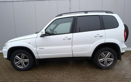 Chevrolet Niva I рестайлинг, 2016 год, 610 000 рублей, 5 фотография