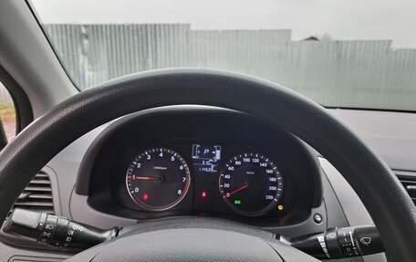 Hyundai Solaris II рестайлинг, 2016 год, 1 100 000 рублей, 27 фотография