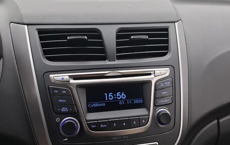 Hyundai Solaris II рестайлинг, 2016 год, 1 100 000 рублей, 28 фотография