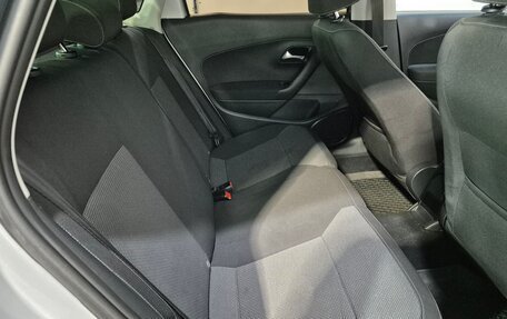 Volkswagen Polo VI (EU Market), 2015 год, 900 000 рублей, 14 фотография