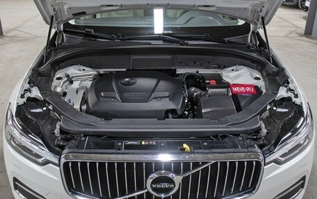 Volvo XC60 II, 2019 год, 3 998 000 рублей, 9 фотография