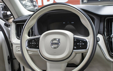 Volvo XC60 II, 2019 год, 3 998 000 рублей, 17 фотография