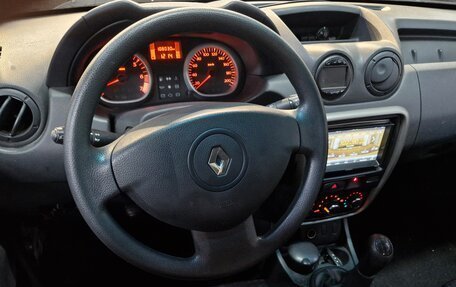 Renault Duster I рестайлинг, 2014 год, 859 000 рублей, 2 фотография