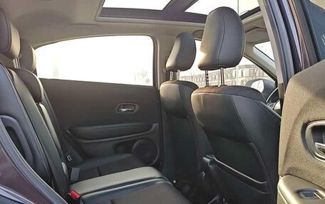 Honda Vezel, 2021 год, 1 970 000 рублей, 21 фотография