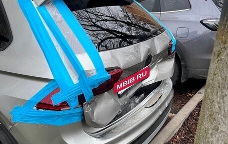 Volkswagen Tiguan II, 2019 год, 1 500 000 рублей, 3 фотография