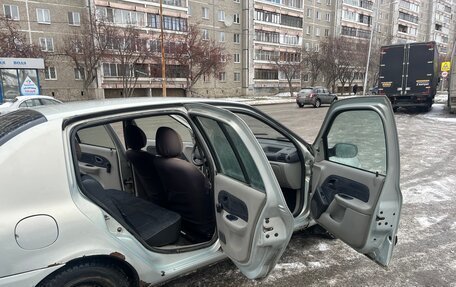 Renault Symbol I, 2002 год, 160 000 рублей, 4 фотография