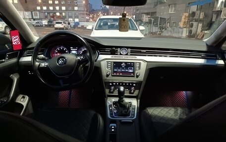 Volkswagen Passat B8 рестайлинг, 2015 год, 2 200 000 рублей, 9 фотография