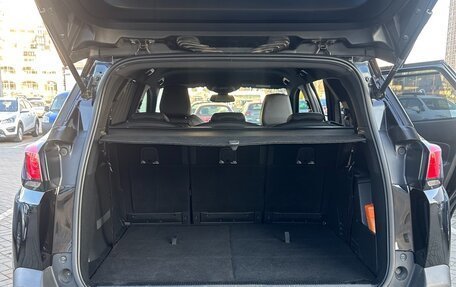 Peugeot 5008 II, 2019 год, 1 700 000 рублей, 21 фотография