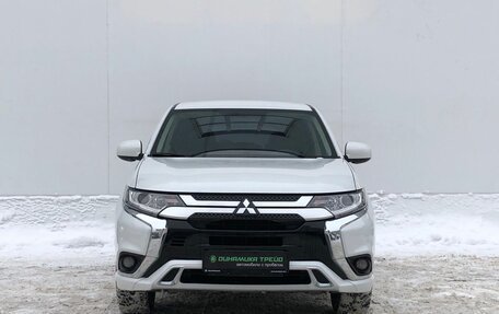 Mitsubishi Outlander III рестайлинг 3, 2022 год, 2 660 000 рублей, 2 фотография