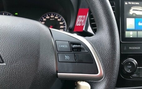 Mitsubishi Outlander III рестайлинг 3, 2022 год, 2 660 000 рублей, 20 фотография