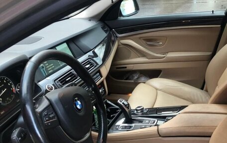 BMW 5 серия, 2011 год, 1 990 000 рублей, 7 фотография