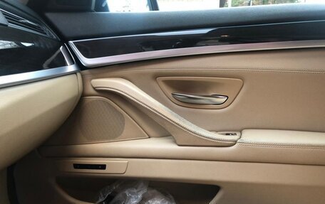 BMW 5 серия, 2011 год, 1 990 000 рублей, 11 фотография