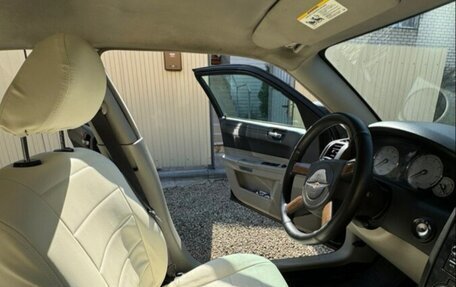 Chrysler 300C II, 2005 год, 990 000 рублей, 4 фотография