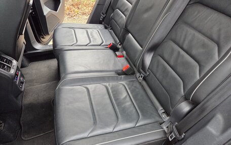 Volkswagen Tiguan II, 2018 год, 2 850 000 рублей, 10 фотография