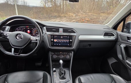 Volkswagen Tiguan II, 2018 год, 2 850 000 рублей, 13 фотография