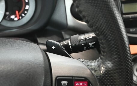 Toyota RAV4, 2010 год, 1 300 000 рублей, 19 фотография