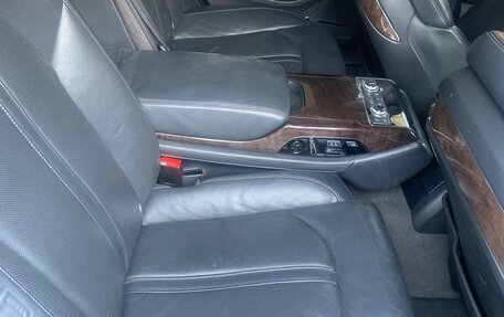 Audi A8, 2010 год, 999 999 рублей, 10 фотография