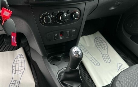 Renault Sandero II рестайлинг, 2015 год, 879 000 рублей, 18 фотография