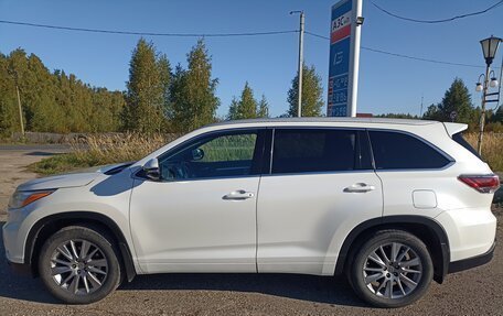 Toyota Highlander III, 2014 год, 2 690 000 рублей, 10 фотография