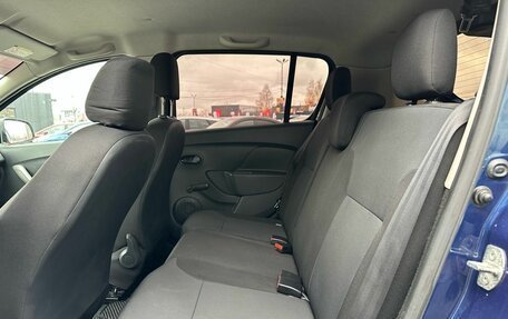 Renault Sandero II рестайлинг, 2015 год, 879 000 рублей, 25 фотография