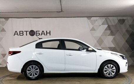 KIA Rio IV, 2018 год, 1 300 000 рублей, 6 фотография