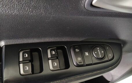 KIA Rio IV, 2018 год, 1 300 000 рублей, 14 фотография