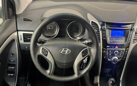 Hyundai i30 II рестайлинг, 2014 год, 749 800 рублей, 10 фотография