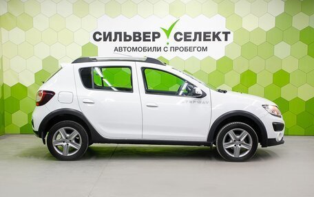 Renault Sandero II рестайлинг, 2017 год, 1 050 000 рублей, 8 фотография