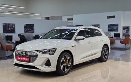 Audi e-tron I, 2022 год, 5 350 000 рублей, 1 фотография