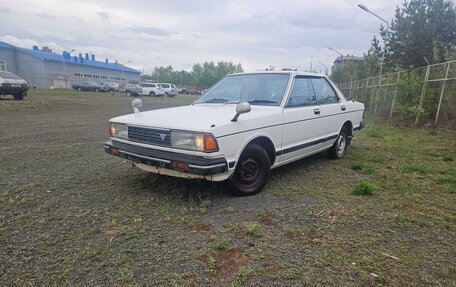 Nissan Bluebird VIII, 1983 год, 240 000 рублей, 10 фотография