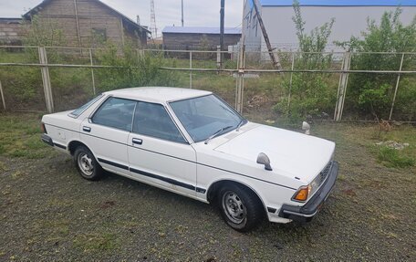 Nissan Bluebird VIII, 1983 год, 240 000 рублей, 8 фотография