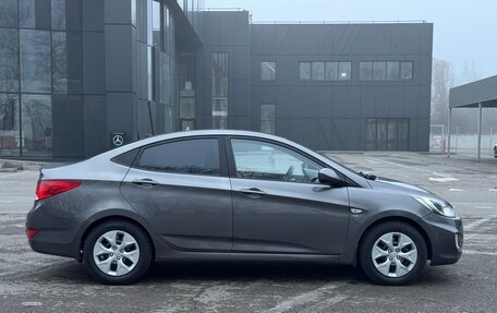 Hyundai Solaris II рестайлинг, 2011 год, 880 000 рублей, 5 фотография