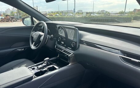 Lexus RX IV рестайлинг, 2025 год, 8 300 000 рублей, 5 фотография