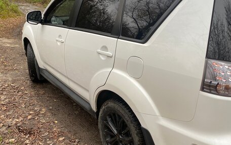 Mitsubishi Outlander III рестайлинг 3, 2010 год, 1 130 000 рублей, 6 фотография