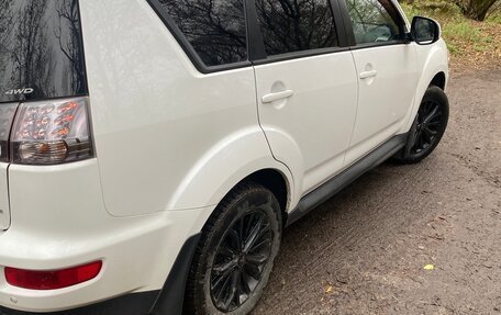 Mitsubishi Outlander III рестайлинг 3, 2010 год, 1 130 000 рублей, 5 фотография