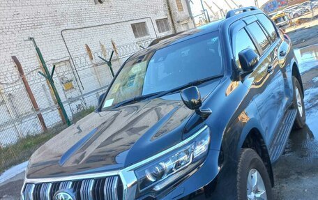 Toyota Land Cruiser Prado 150 рестайлинг 2, 2019 год, 4 500 000 рублей, 9 фотография